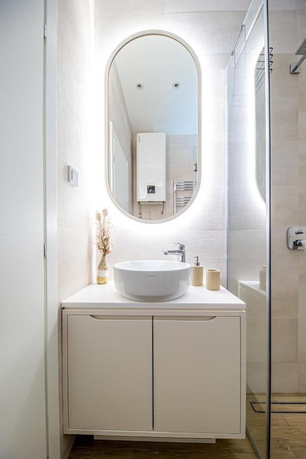Enyana Luxury Suites Cattaro Esterno foto