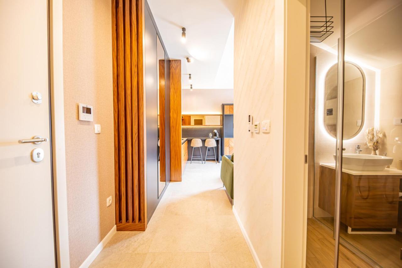 Enyana Luxury Suites Cattaro Esterno foto
